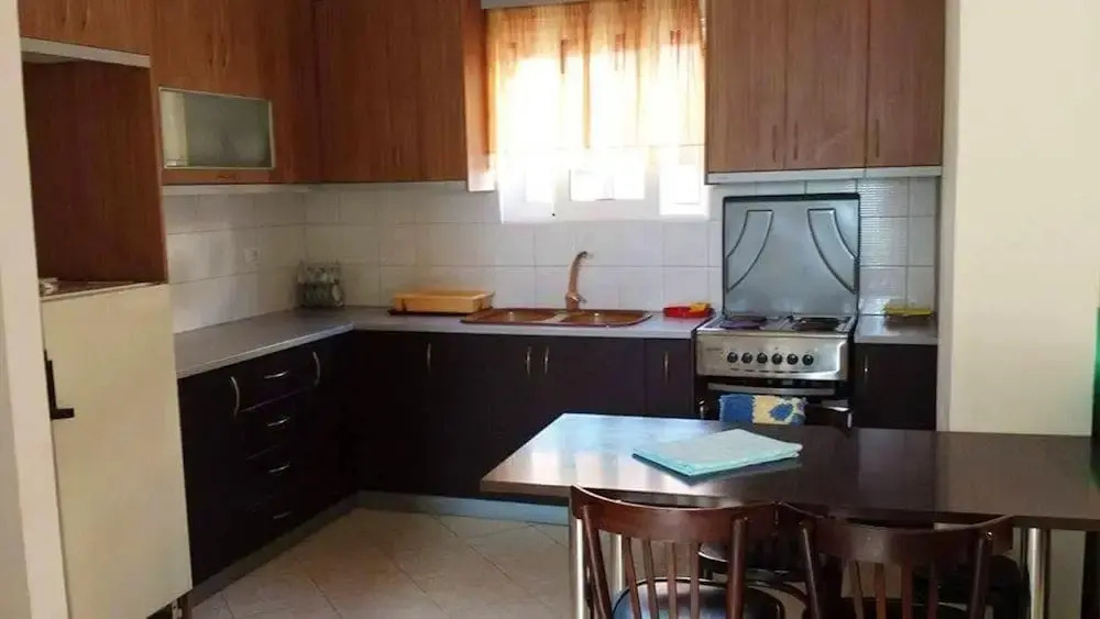 Apartment With 2 Bedrooms in Sarandë, With Balcony and Wifi Near the Beach