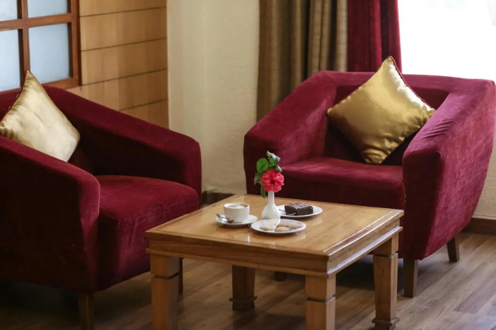 The Competent Palace Hotel