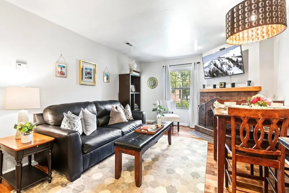 Copperbottom Inn by KBM