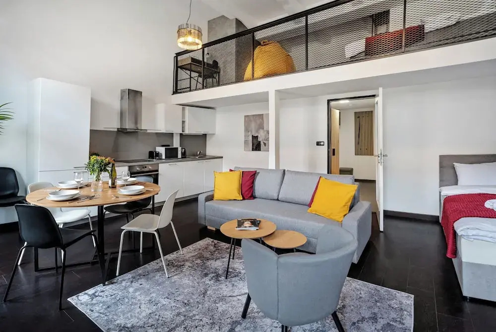 Deluxe apartments near center Prague