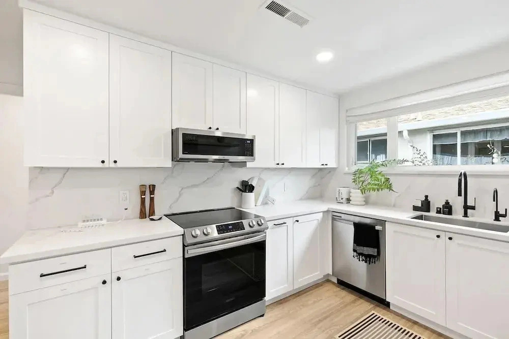 Marbella Lane - 3BR Designer Near Valley Fair