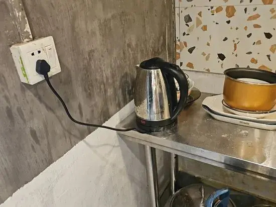 Roame Hostel