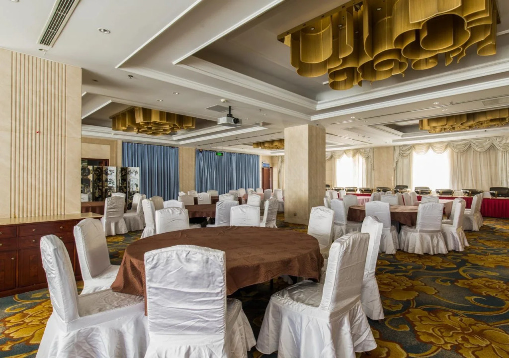 Beijing Royal Phoenix Hotel