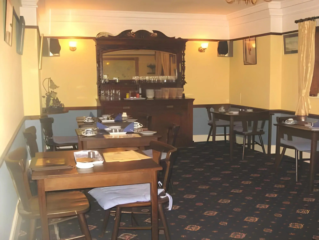 Rathmore House Bed & Breakfast