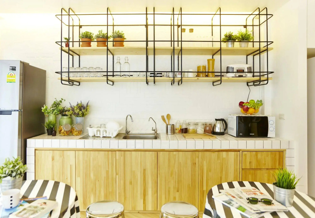 LiveitUp Asok Hostel