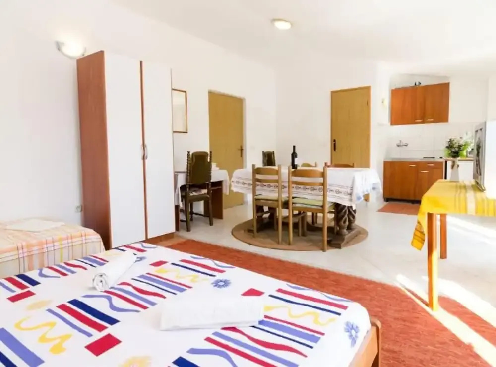 Guest House Sobra 38