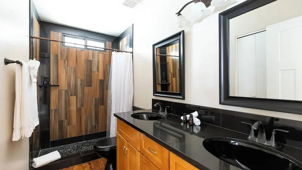 West Ridge by Avantstay Pool, Fire Pit, Al Fresco Dining 7 Mins to Downtown