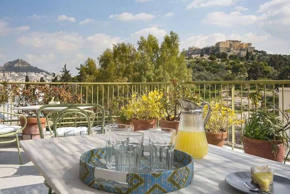 Amazing Two Storey Apartment - Thissio