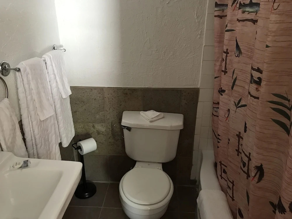 Sinawav Trail Lodge