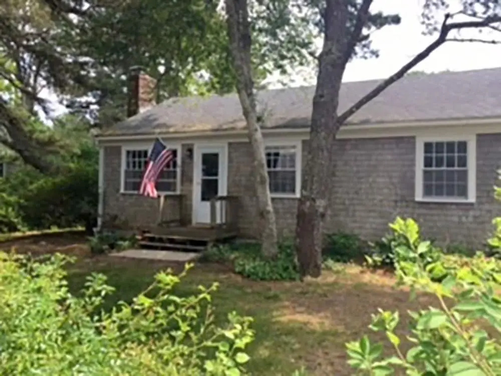 15 Bayberry Rd