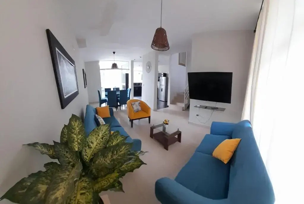 Hermoso Chalet en la ciudad de Tarapoto con 3 dormitorios, ideal para familias o grupo de amigos, hasta 6 personas