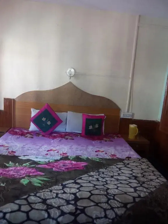 Hotel Everest