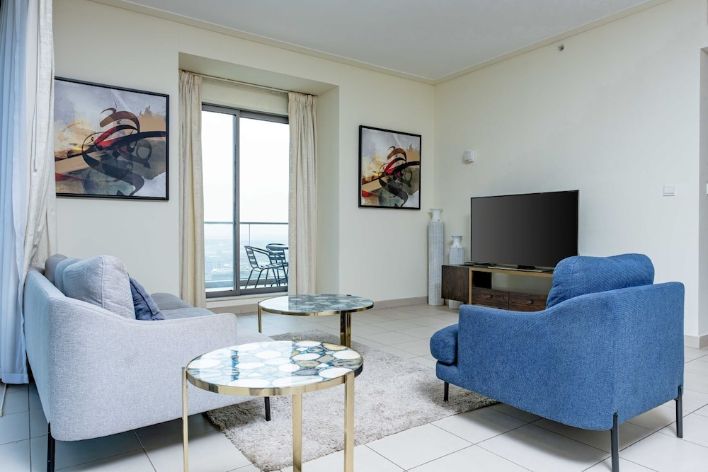 Nasma Luxury Stays - Fantastic Burj Khalifa View From This Fancy Condo