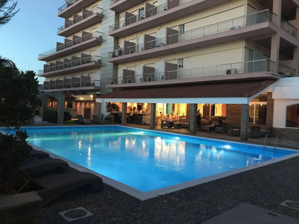 Stefania Beach Resort