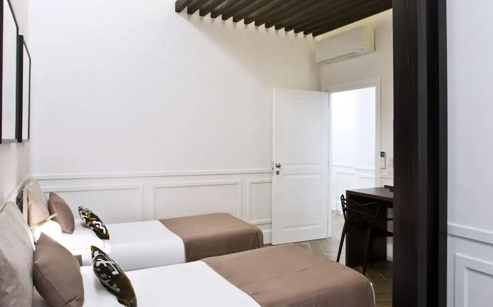 Umberto34-Luxury Home