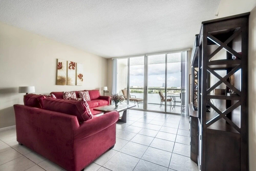 Le Golden Bay 902 by Go Florida Condo, Sunny Isles