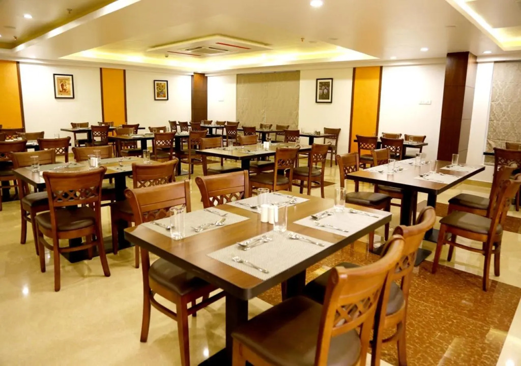 Triguna Clarks Inn Kurnool