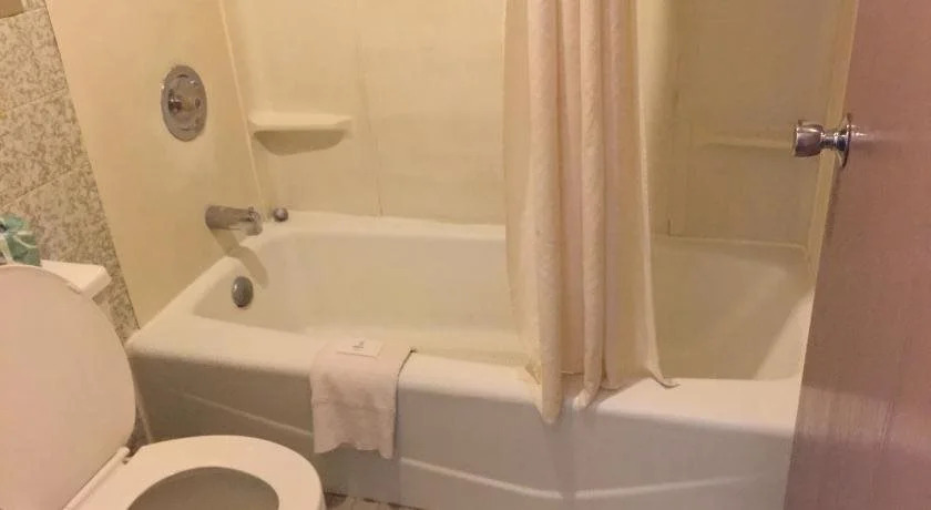 Country Host Motel