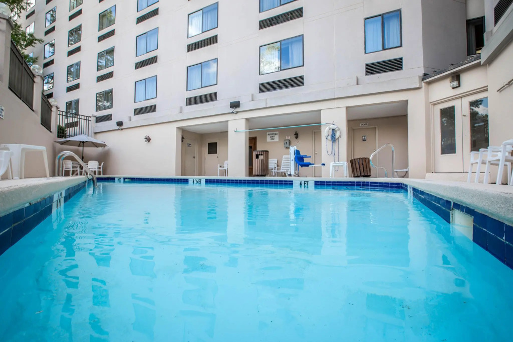 Best Western Plus Raleigh Crabtree Valley Hotel