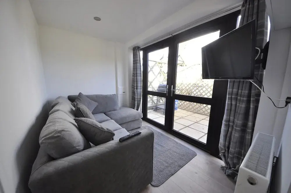 The Chalet is pet Friendly on a Farm Near Malvern