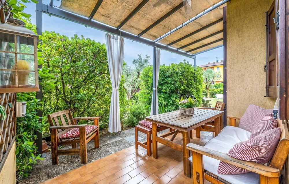 Awesome Home in Desenzano del Garda With Wifi and 3 Bedrooms
