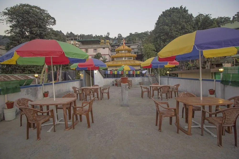 Oyo 24942 Hotel Lhasa