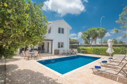 Holiday Home 3 Bedrooms 1 Bathroom - Pernera