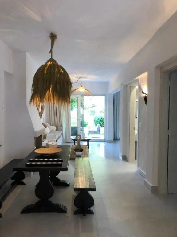 Garden Oasis by the Sea - Pool & Parking