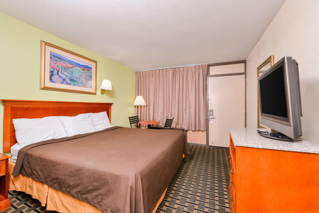 Americas Best Value Inn-Nashville/Airport South