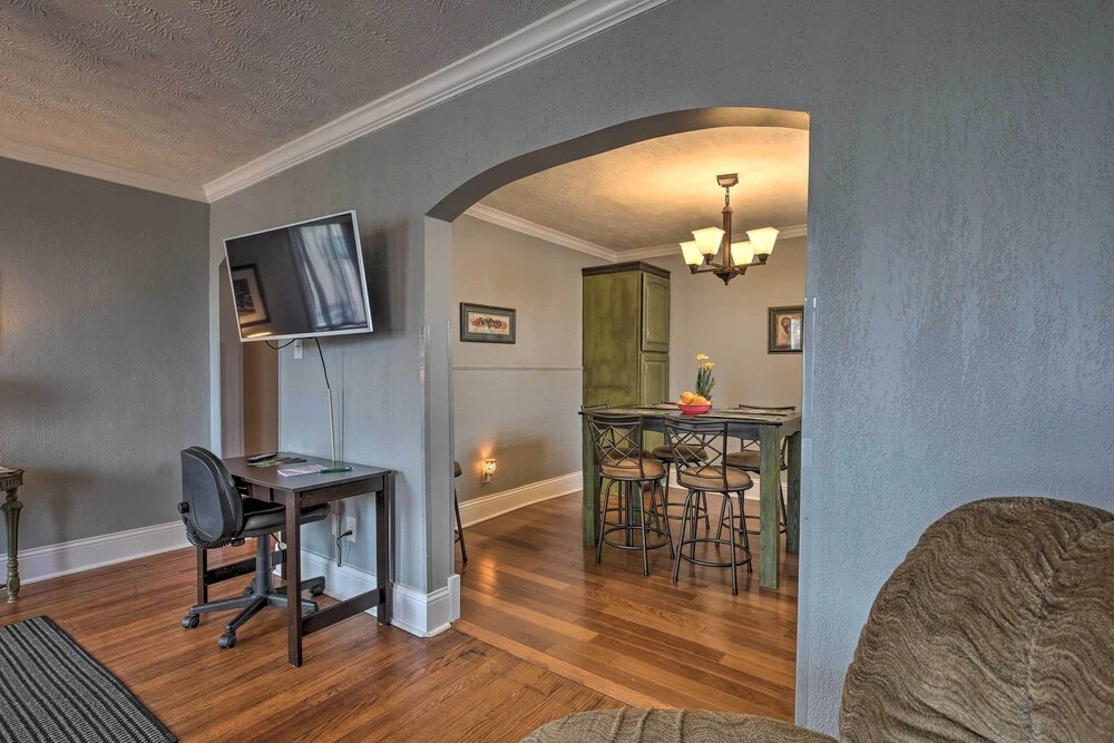 2 Mi to Ark Encounter: Updated Williamstown Apt!