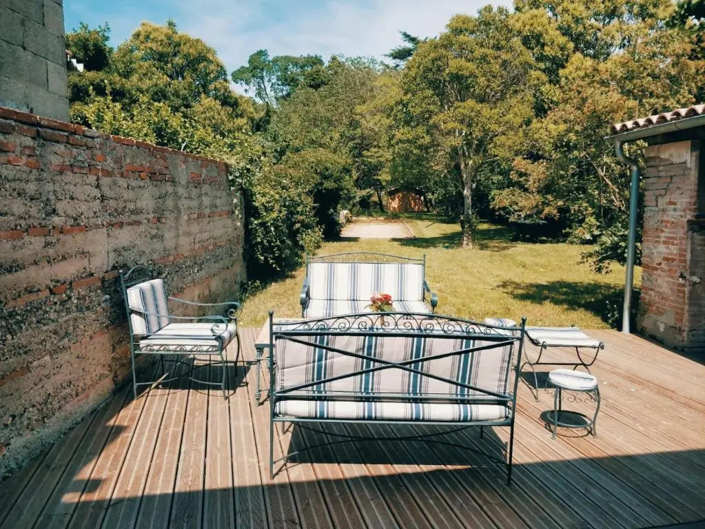 Maison Jardin Petanque, Meett, Airbus, Aeroport, Golf
