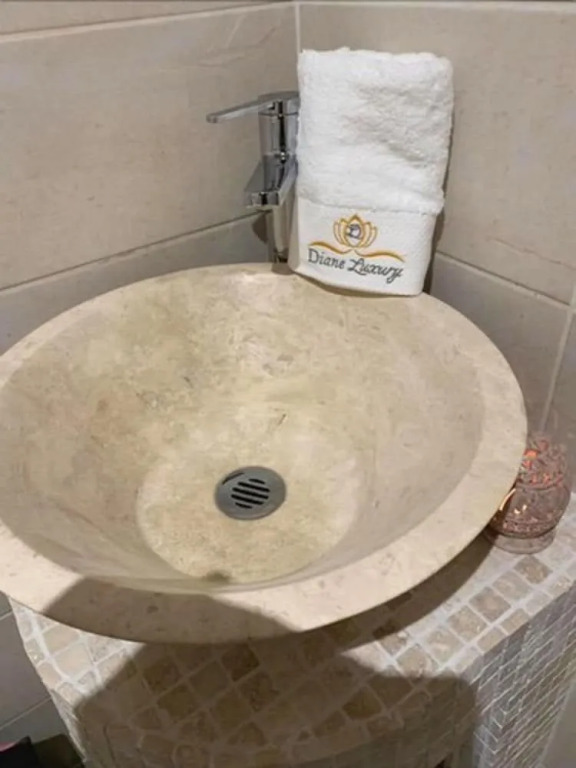 Diane Luxury