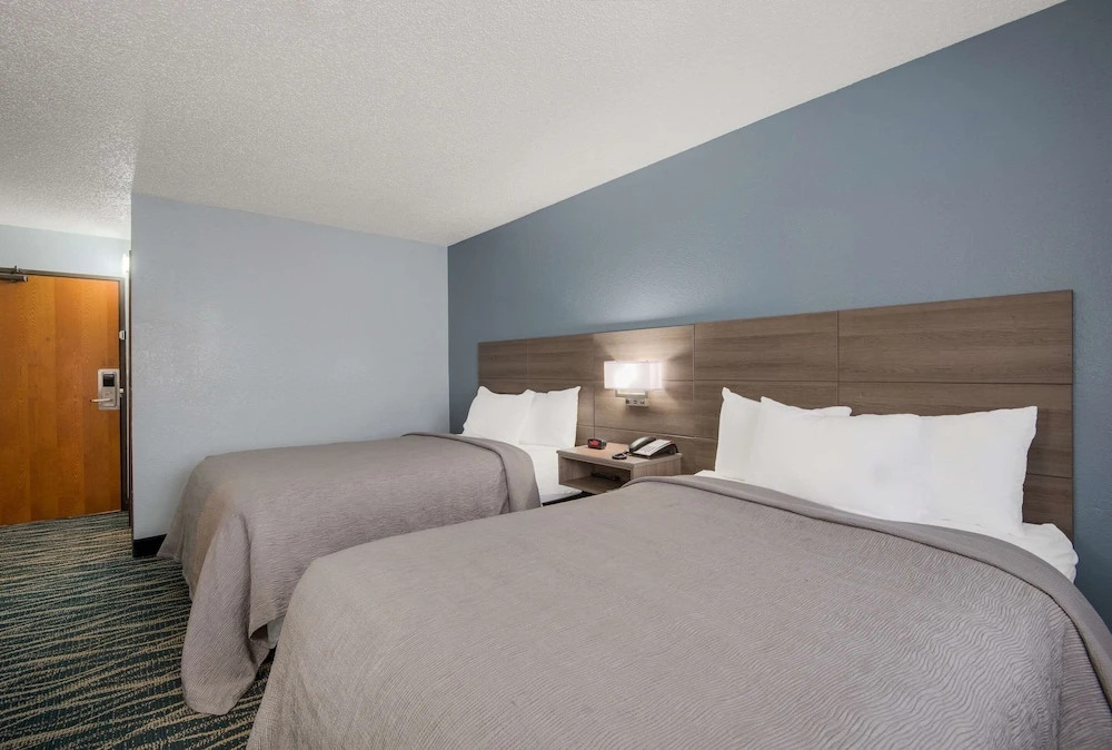 Super 8 Oneida Verona