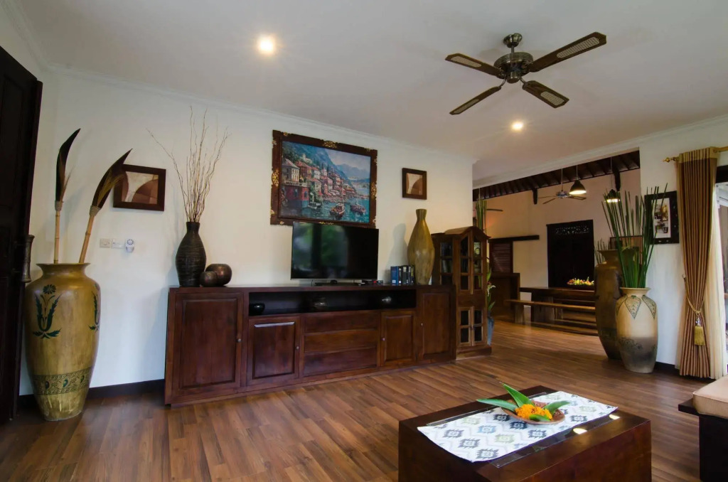 Villa Nesanur - Comfortable & Spacious Beachside Sanur