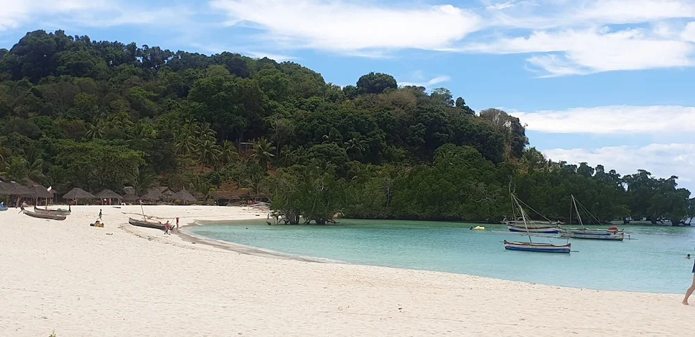Studettes à Nosy Be