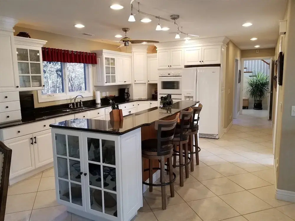 Bella Lago House