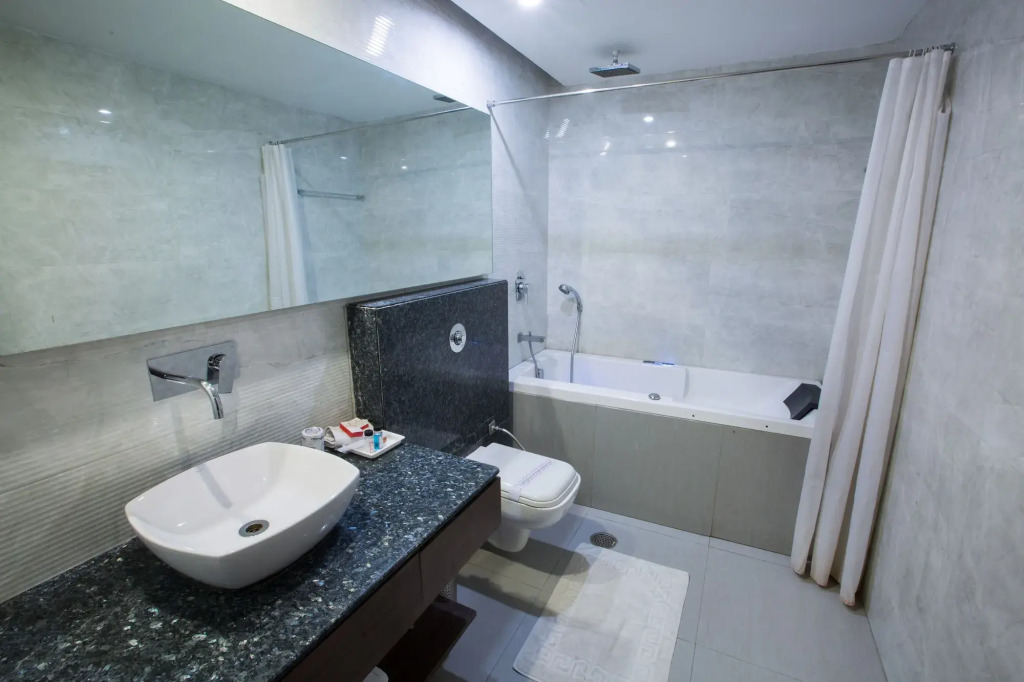 Hotel Narula's Aurrum