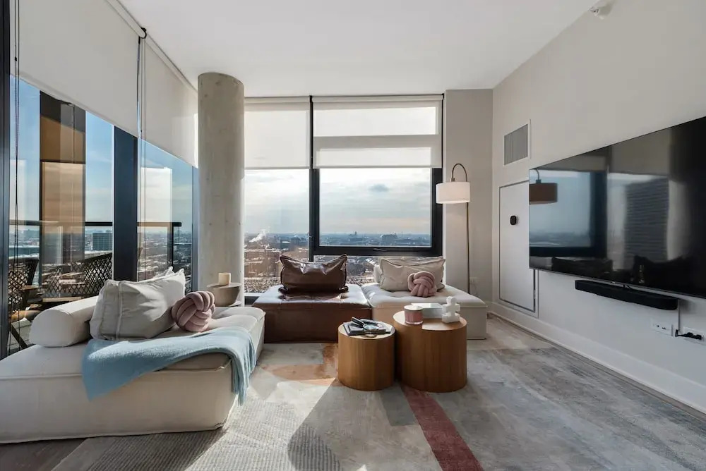 Unforgettable Stay High End 2BR Easy City Access