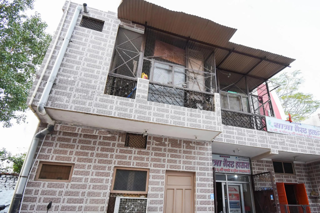 SPOT ON 67593 Yatra Guest House