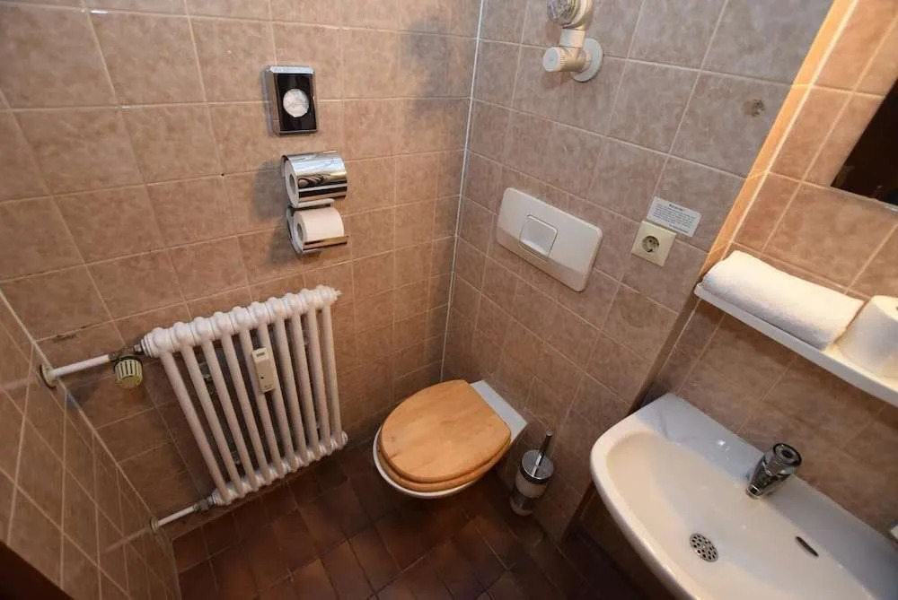 AB Apartment 08