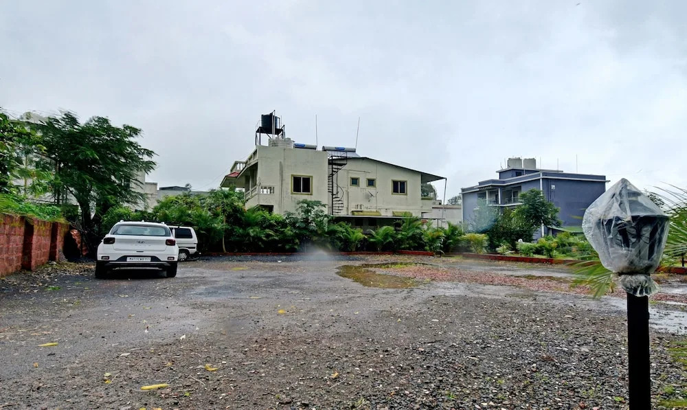 Treebo Paradise Inn, Panchgani