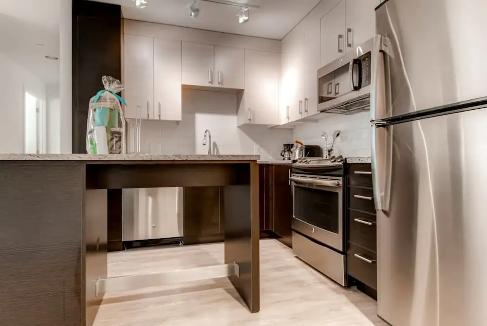 Global Luxury Suites in Rosslyn