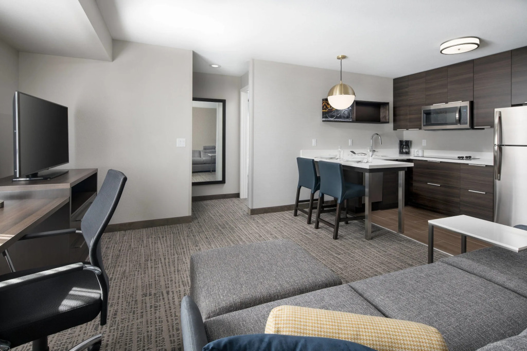 Residence Inn by Marriott Cleveland Airport/Middleburg Heights