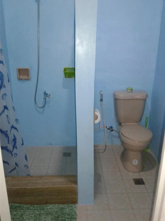 Chelles Guesthouse and Backpackers