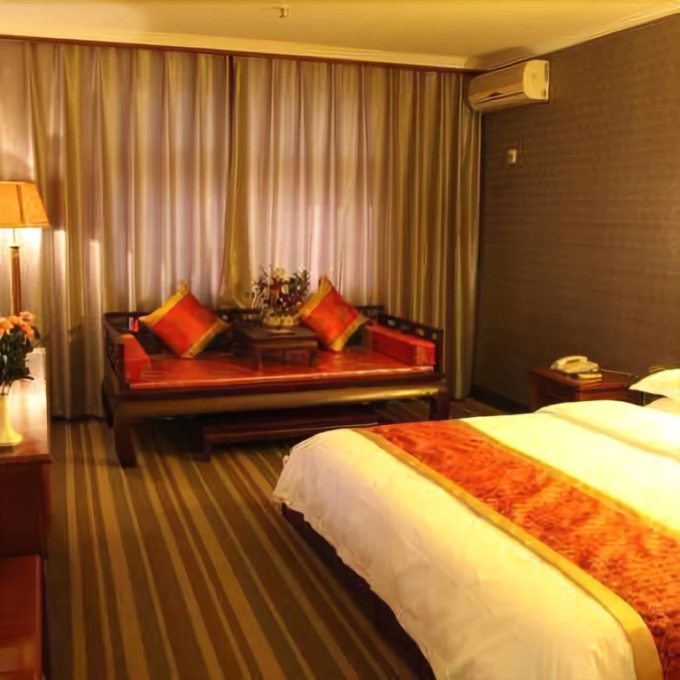 Bailu Binshe Hotel (Beijing Xinguozhanhou Shaqi Subway Station)