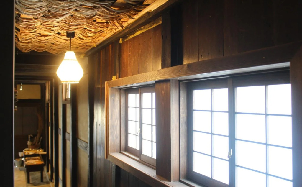 Hostel & Tatami Bar Uchikobare -内子晴れ