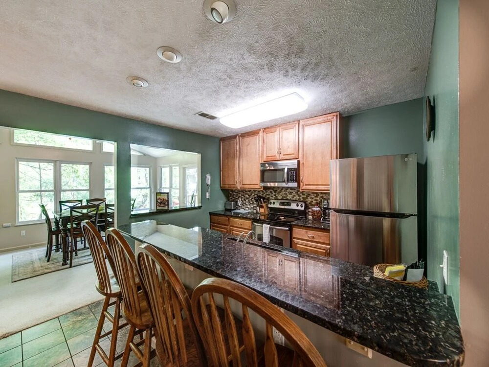 River Cottage 3 Bedroom Downtown Home with Hot Tub