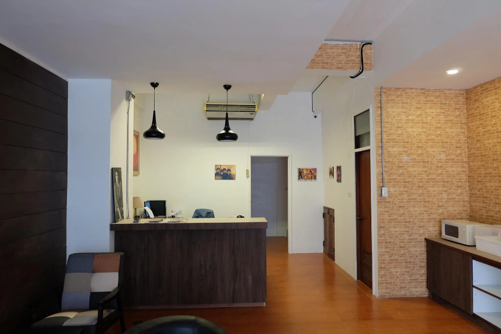 F Plus F Hostel