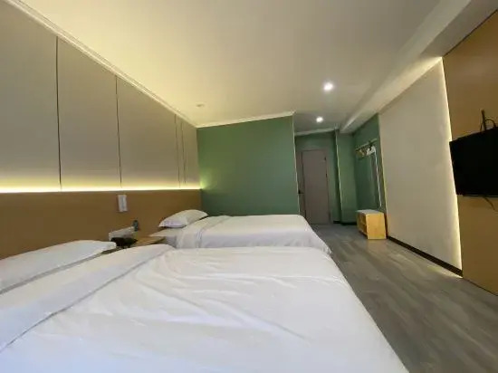 Poli Light Hotel (Beilun Port Area)