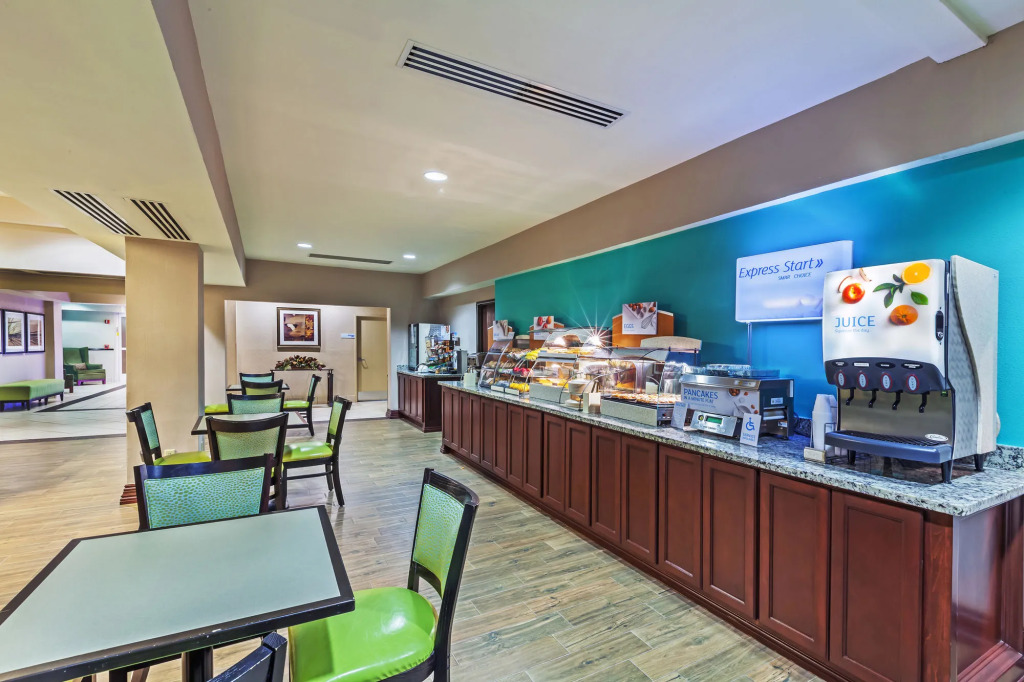 Holiday Inn Express Hotel & Suites Eagle Pass by IHG